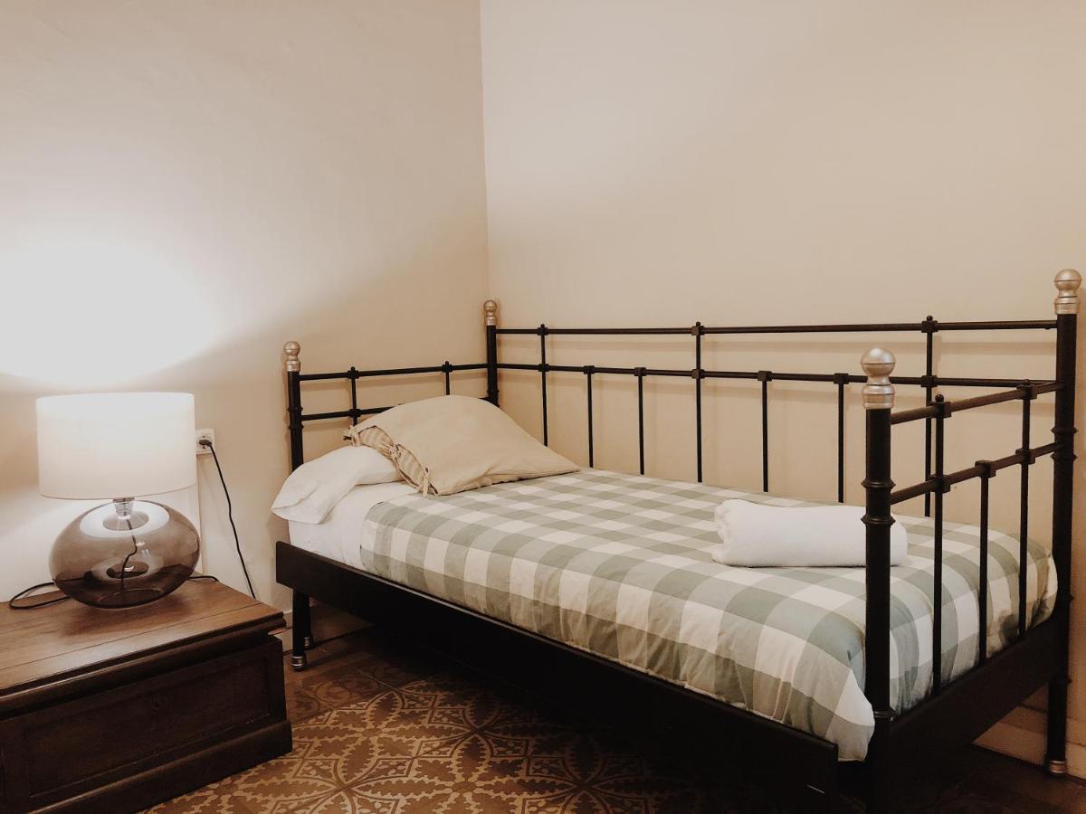 Plaza Universidad Apartment *